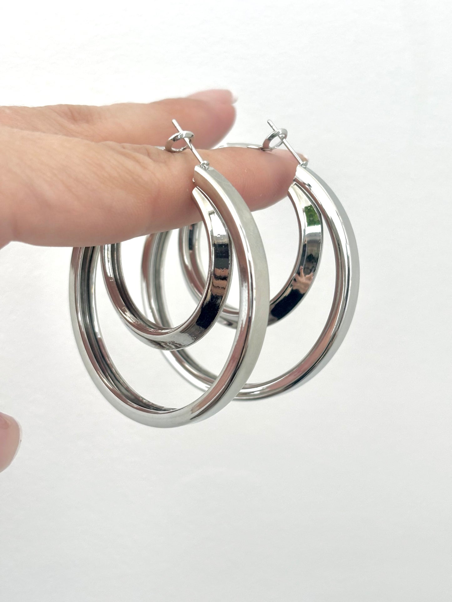 Double hoop hypoallergenic earrings